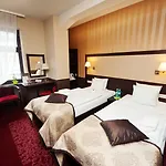 Wielopole 3*