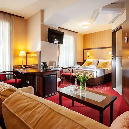 Wielopole 3*
