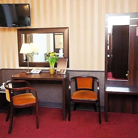 Wielopole 3*