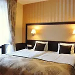 Wielopole 3*